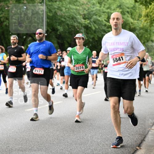 06.09.2026 - CURREX Alsterlauf Dr. Thomas Lammeyer http://msf.ph/oto/10117409 06.09.2026 09:15:11 Laufen 28, 2074, 5429, 3172, 2121, 5841 meine-sportfotos.de