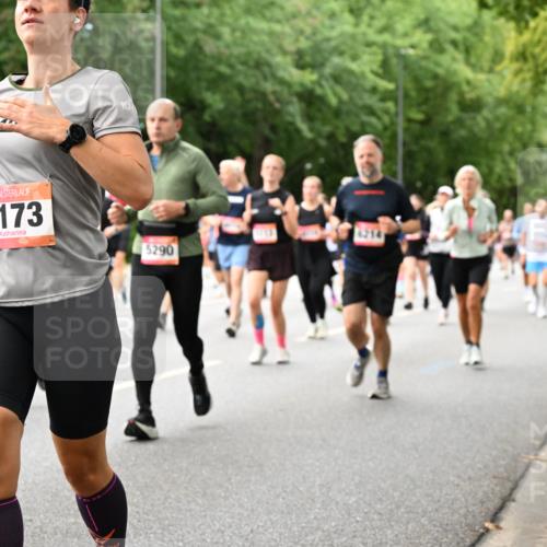 06.09.2026 - CURREX Alsterlauf Dr. Thomas Lammeyer http://msf.ph/oto/10117425 06.09.2026 09:15:14 Laufen 4173, 5290 meine-sportfotos.de