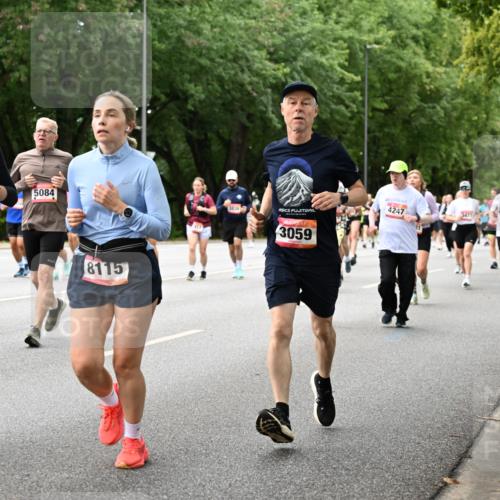 06.09.2026 - CURREX Alsterlauf Dr. Thomas Lammeyer http://msf.ph/oto/10117508 06.09.2026 09:15:25 Laufen 29, 8149, 5084, 8115, 4247, 3059, 3339 meine-sportfotos.de