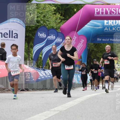 06.09.2026 - CURREX Alsterlauf Yannick Fuchs http://msf.ph/oto/10117535 06.09.2026 12:01:24 Ziel 1026, 1243 meine-sportfotos.de