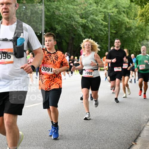 06.09.2026 - CURREX Alsterlauf Dr. Thomas Lammeyer http://msf.ph/oto/10117547 06.09.2026 09:15:33 Laufen 096, 2091, 030, 5252, 4790, 3995 meine-sportfotos.de
