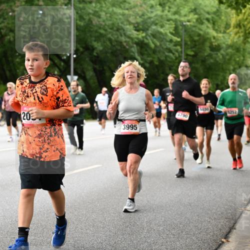 06.09.2026 - CURREX Alsterlauf Dr. Thomas Lammeyer http://msf.ph/oto/10117551 06.09.2026 09:15:33 Laufen 20, 3995, 4790, 5030 meine-sportfotos.de