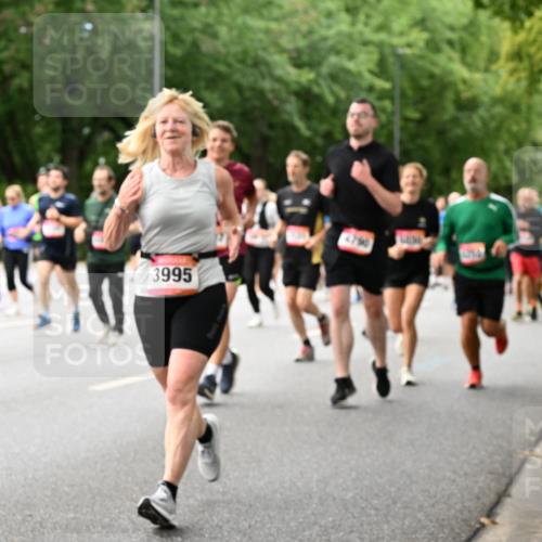 06.09.2026 - CURREX Alsterlauf Dr. Thomas Lammeyer http://msf.ph/oto/10117558 06.09.2026 09:15:34 Laufen 3995 meine-sportfotos.de