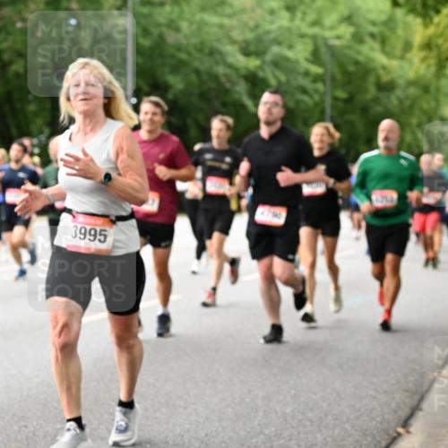 06.09.2026 - CURREX Alsterlauf Dr. Thomas Lammeyer http://msf.ph/oto/10117560 06.09.2026 09:15:34 Laufen 3995, 27640 meine-sportfotos.de