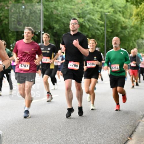 06.09.2026 - CURREX Alsterlauf Dr. Thomas Lammeyer http://msf.ph/oto/10117564 06.09.2026 09:15:35 Laufen 3995, 2531, 4790, 5030, 252, 4787 meine-sportfotos.de