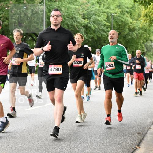 06.09.2026 - CURREX Alsterlauf Dr. Thomas Lammeyer http://msf.ph/oto/10117570 06.09.2026 09:15:35 Laufen 42, 195, 43, 4787, 490, 4790, 5030, 5252, 4248, 4129, 3094 meine-sportfotos.de