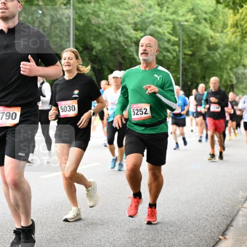 06.09.2026 - CURREX Alsterlauf Dr. Thomas Lammeyer http://msf.ph/oto/10117576 06.09.2026 09:15:36 Laufen 4790, 5030, 5252 meine-sportfotos.de