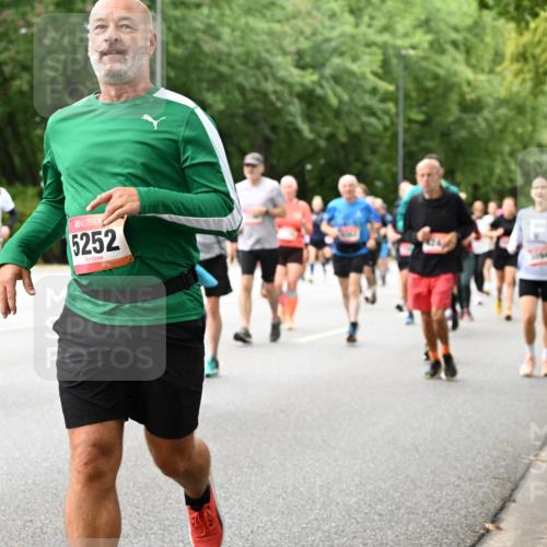 06.09.2026 - CURREX Alsterlauf Dr. Thomas Lammeyer http://msf.ph/oto/10117585 06.09.2026 09:15:37 Laufen 030, 5252 meine-sportfotos.de