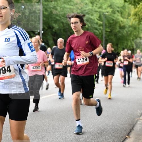 06.09.2026 - CURREX Alsterlauf Dr. Thomas Lammeyer http://msf.ph/oto/10117605 06.09.2026 09:15:40 Laufen 51, 129, 400, 3094, 4252, 4129, 6454 meine-sportfotos.de