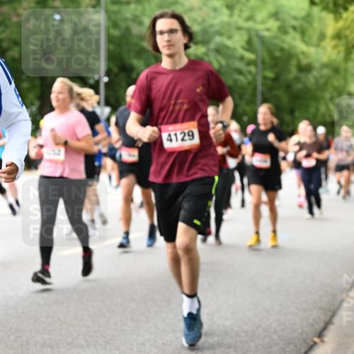 06.09.2026 - CURREX Alsterlauf Dr. Thomas Lammeyer http://msf.ph/oto/10117606 06.09.2026 09:15:41 Laufen 177, 094, 09, 0701, 4129 meine-sportfotos.de