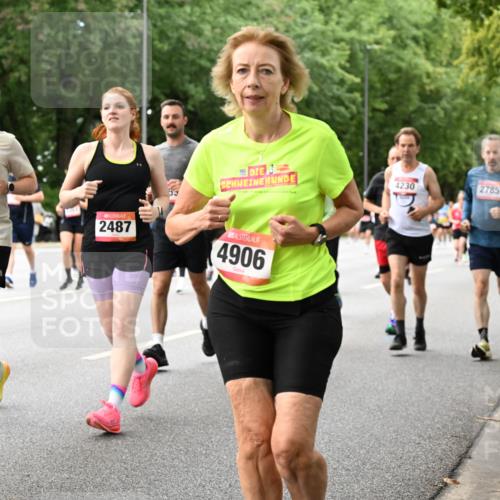 06.09.2026 - CURREX Alsterlauf Dr. Thomas Lammeyer http://msf.ph/oto/10117646 06.09.2026 09:15:46 Laufen 2450, 2487, 4906, 4230, 2785, 433 meine-sportfotos.de