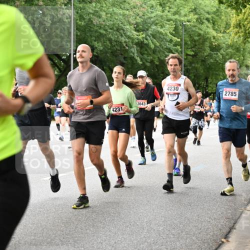 06.09.2026 - CURREX Alsterlauf Dr. Thomas Lammeyer http://msf.ph/oto/10117652 06.09.2026 09:15:47 Laufen 06, 4231, 2043, 4230, 2016, 2785, 033 meine-sportfotos.de