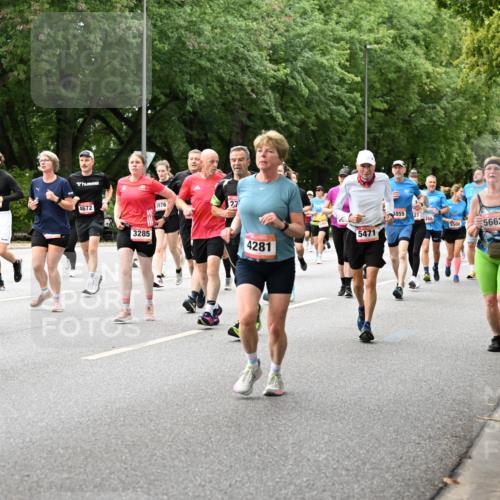 06.09.2026 - CURREX Alsterlauf Dr. Thomas Lammeyer http://msf.ph/oto/10117708 06.09.2026 09:15:54 Laufen 4815, 4672, 3285, 3976, 27, 1855, 268, 5498, 5500, 5662, 5471, 4281 meine-sportfotos.de