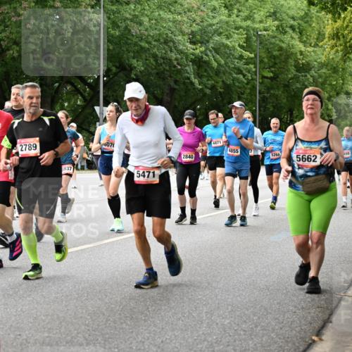 06.09.2026 - CURREX Alsterlauf Dr. Thomas Lammeyer http://msf.ph/oto/10117723 06.09.2026 09:15:55 Laufen 81, 2789, 5937, 0070, 5471, 2840, 4871, 4855, 5268, 5662, 499, 5498 meine-sportfotos.de