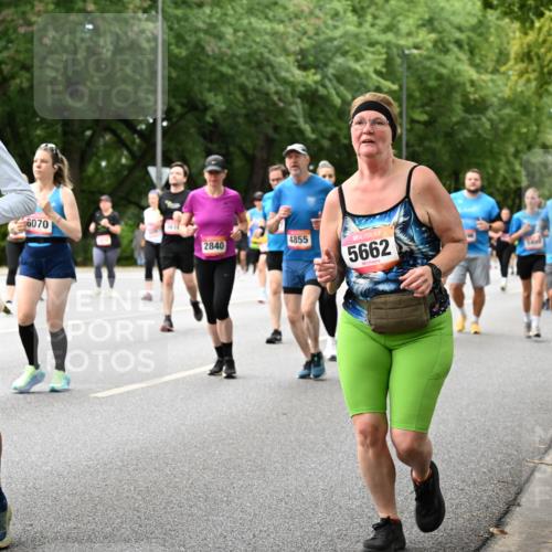06.09.2026 - CURREX Alsterlauf Dr. Thomas Lammeyer http://msf.ph/oto/10117734 06.09.2026 09:15:56 Laufen 5471, 6070, 2840, 4855, 5662, 5498 meine-sportfotos.de