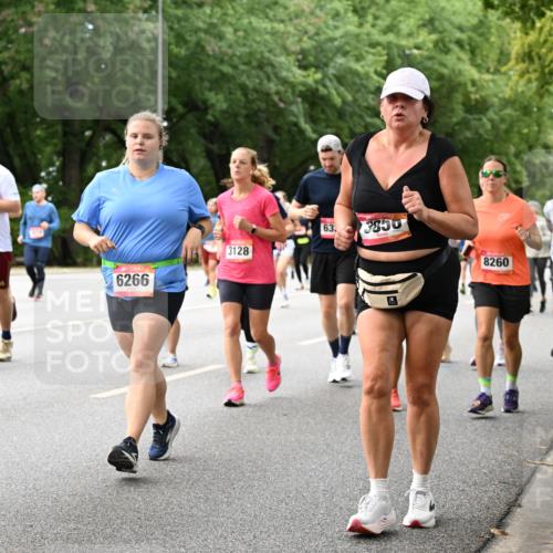 06.09.2026 - CURREX Alsterlauf Dr. Thomas Lammeyer http://msf.ph/oto/10117784 06.09.2026 09:16:04 Laufen 4385, 6266, 3128, 63, 3850, 8260 meine-sportfotos.de