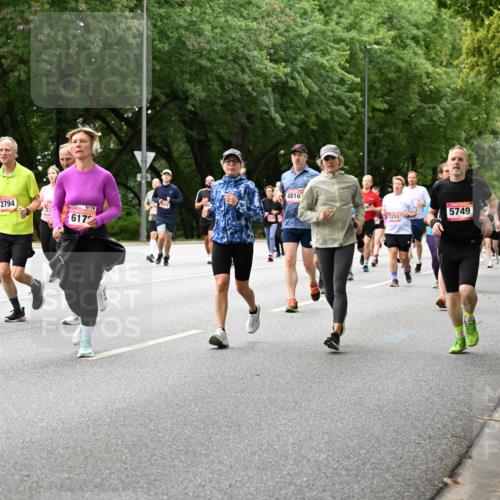 06.09.2026 - CURREX Alsterlauf Dr. Thomas Lammeyer http://msf.ph/oto/10117813 06.09.2026 09:16:09 Laufen 26, 3883, 363, 2794, 6176, 6172, 4816, 5749, 2253, 2795, 2622 meine-sportfotos.de