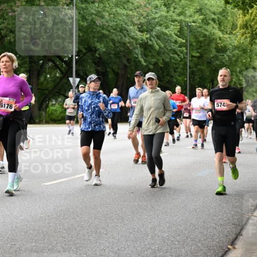 06.09.2026 - CURREX Alsterlauf Dr. Thomas Lammeyer http://msf.ph/oto/10117819 06.09.2026 09:16:09 Laufen 56350, 2794, 6176, 6176, 48, 485, 574, 2253, 2795, 2622 meine-sportfotos.de