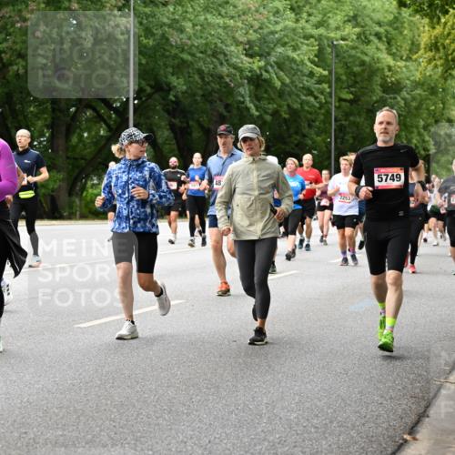 06.09.2026 - CURREX Alsterlauf Dr. Thomas Lammeyer http://msf.ph/oto/10117821 06.09.2026 09:16:09 Laufen 2794, 63, 6176, 48, 2253, 5749, 2795, 2622 meine-sportfotos.de