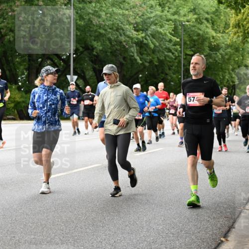 06.09.2026 - CURREX Alsterlauf Dr. Thomas Lammeyer http://msf.ph/oto/10117826 06.09.2026 09:16:10 Laufen 6176, 6170, 3330, 6342, 57, 3332, 2795 meine-sportfotos.de