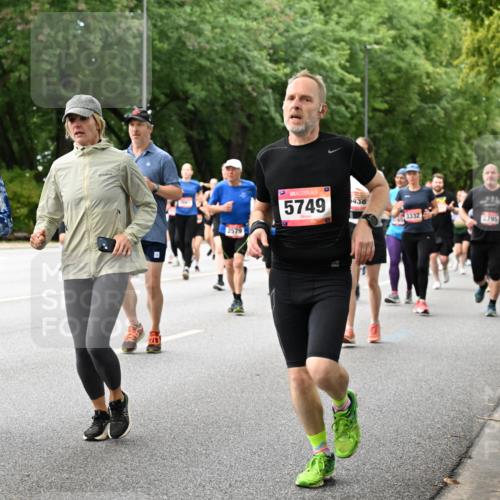 06.09.2026 - CURREX Alsterlauf Dr. Thomas Lammeyer http://msf.ph/oto/10117834 06.09.2026 09:16:11 Laufen 3330, 2579, 5749, 430, 1332, 2795 meine-sportfotos.de