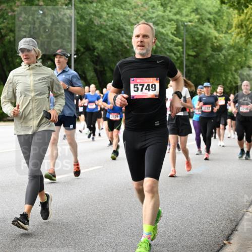 06.09.2026 - CURREX Alsterlauf Dr. Thomas Lammeyer http://msf.ph/oto/10117835 06.09.2026 09:16:11 Laufen 2579, 5749, 1332, 2795 meine-sportfotos.de