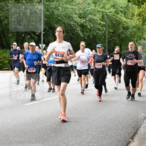 06.09.2026 - CURREX Alsterlauf Dr. Thomas Lammeyer http://msf.ph/oto/10117850 06.09.2026 09:16:12 Laufen 5860, 3662, 2579, 418, 593, 6438, 2253, 3332, 5242, 2795, 2622, 4794, 3142 meine-sportfotos.de