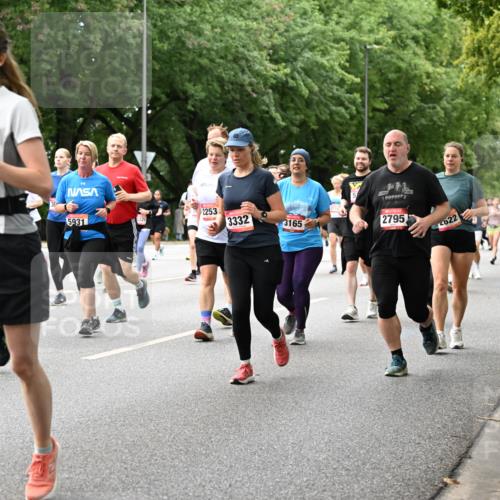 06.09.2026 - CURREX Alsterlauf Dr. Thomas Lammeyer http://msf.ph/oto/10117859 06.09.2026 09:16:13 Laufen 5860, 5931, 2253, 3112, 3332, 3165, 2795, 622, 3142 meine-sportfotos.de