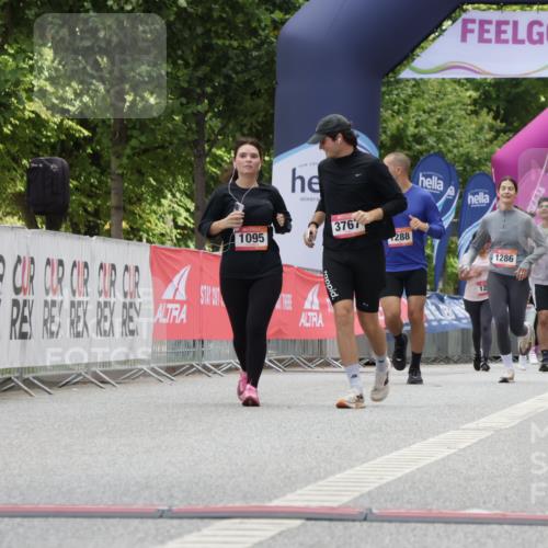 06.09.2026 - CURREX Alsterlauf Yannick Fuchs http://msf.ph/oto/10117869 06.09.2026 12:01:42 Ziel 1233 meine-sportfotos.de