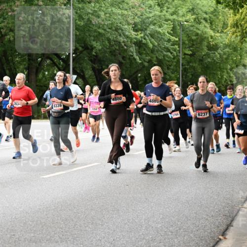 06.09.2026 - CURREX Alsterlauf Dr. Thomas Lammeyer http://msf.ph/oto/10118000 06.09.2026 09:16:30 Laufen 1666, 263, 6339, 2553, 2352, 4880, 4865, 3768, 6237, 28 meine-sportfotos.de
