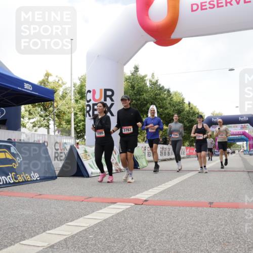 06.09.2026 - CURREX Alsterlauf Yannick Fuchs http://msf.ph/oto/10118065 06.09.2026 12:01:49 Ziel 1095, 1284, 1285, 1286, 1288, 8042 meine-sportfotos.de