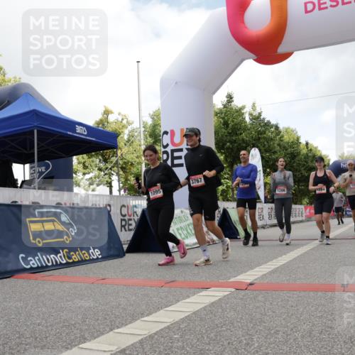 06.09.2026 - CURREX Alsterlauf Yannick Fuchs http://msf.ph/oto/10118082 06.09.2026 12:01:50 Ziel 1095, 1284, 1285, 1286, 1288, 1298, 1305, 8042 meine-sportfotos.de