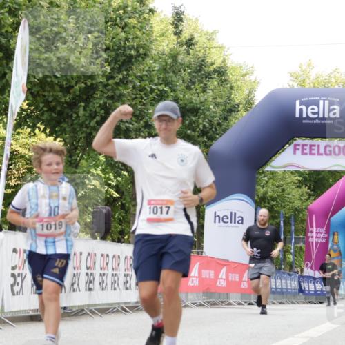 06.09.2026 - CURREX Alsterlauf Yannick Fuchs http://msf.ph/oto/10118584 06.09.2026 12:02:35 Ziel 1017, 1019 meine-sportfotos.de