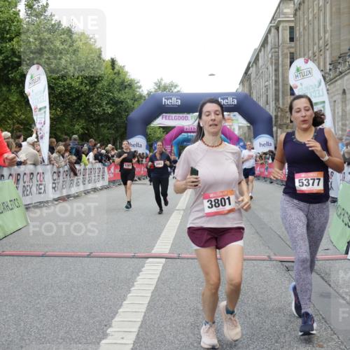 06.09.2026 - CURREX Alsterlauf Yannick Fuchs http://msf.ph/oto/10118636 06.09.2026 09:59:55 Ziel 2238, 2660, 2743, 3414, 3801, 4180, 4209, 4498, 4739, 4889, 4916, 5055, 5056, 5229, 5267, 5377, 5497, 6148, 6268, 8082 meine-sportfotos.de