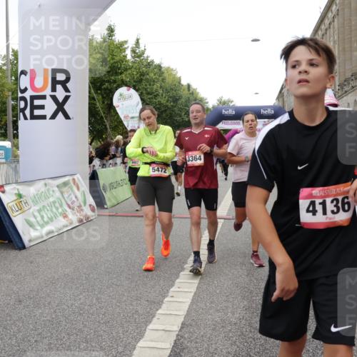 06.09.2026 - CURREX Alsterlauf Yannick Fuchs http://msf.ph/oto/10118964 06.09.2026 10:00:10 Ziel 2136, 2300, 2528, 2686, 2947, 3006, 3262, 3268, 3294, 3364, 3511, 3897, 4136, 4237, 4407, 4424, 5472, 5501, 5738, 5741, 5823, 6028, 6241, 6254, 6299, 8002, 8035, 8212, 8314 meine-sportfotos.de