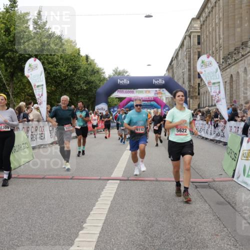 06.09.2026 - CURREX Alsterlauf Yannick Fuchs http://msf.ph/oto/10119194 06.09.2026 10:00:18 Ziel 2273, 2274, 2505, 2940, 3006, 3262, 3506, 3507, 3567, 3574, 3897, 4296, 4407, 5222, 5622, 6028, 6112, 6241, 6258, 6299, 6457, 8035, 8212 meine-sportfotos.de