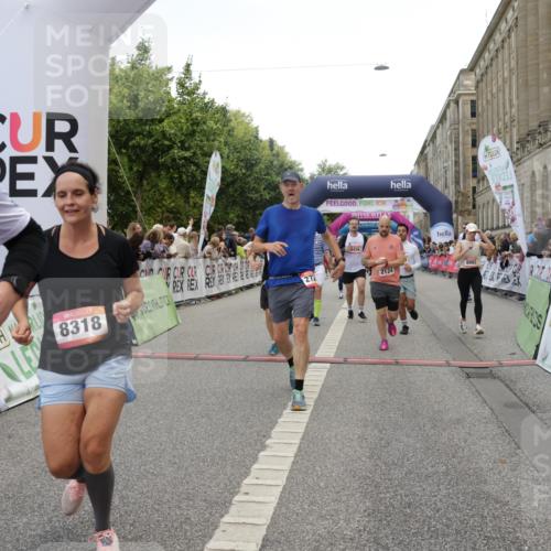 06.09.2026 - CURREX Alsterlauf Yannick Fuchs http://msf.ph/oto/10119601 06.09.2026 10:00:32 Ziel 2124, 2257, 2545, 2671, 2721, 2856, 3848, 4461, 4468, 4524, 4577, 4578, 4900, 5467, 5536, 5567, 5832, 6180, 6187, 6436, 8008, 8063, 8318 meine-sportfotos.de