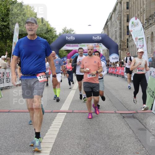 06.09.2026 - CURREX Alsterlauf Yannick Fuchs http://msf.ph/oto/10119616 06.09.2026 10:00:33 Ziel 2124, 2257, 2545, 2671, 2721, 3848, 4461, 4468, 4524, 4577, 4900, 5467, 5567, 5832, 5833, 6180, 6187, 6436, 8008, 8063, 8318 meine-sportfotos.de