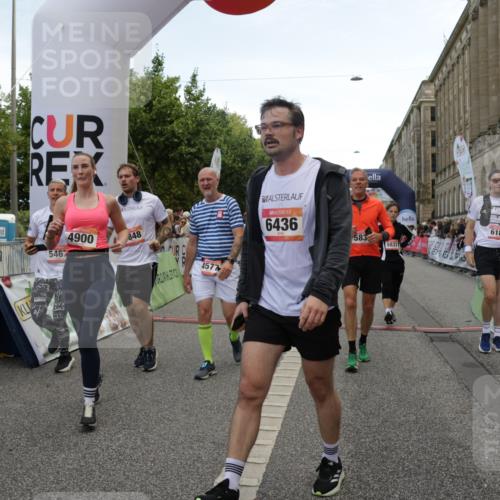 06.09.2026 - CURREX Alsterlauf Yannick Fuchs http://msf.ph/oto/10119730 06.09.2026 10:00:37 Ziel 2124, 2545, 2721, 3837, 3848, 3979, 4461, 4468, 4577, 4900, 5467, 5567, 5832, 5833, 6180, 6187, 6436, 8063, 8318 meine-sportfotos.de