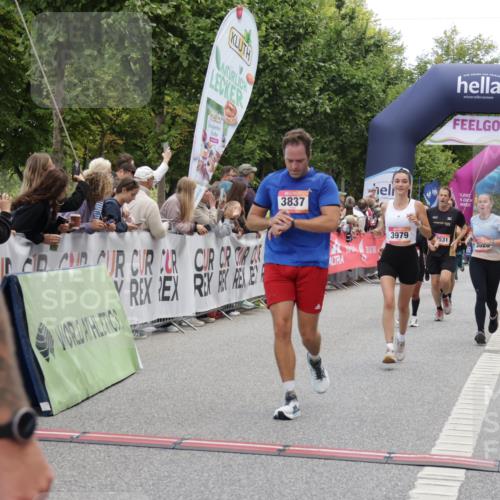 06.09.2026 - CURREX Alsterlauf Yannick Fuchs http://msf.ph/oto/10119771 06.09.2026 10:00:40 Ziel 2124, 2531, 2545, 3604, 3820, 3837, 3848, 3979, 4084, 4577, 4900, 5108, 5467, 5567, 5832, 5833, 6106, 6180, 6187, 6257, 6436, 8063, 8068, 8140 meine-sportfotos.de