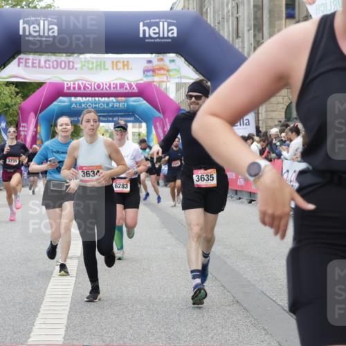 06.09.2026 - CURREX Alsterlauf Yannick Fuchs http://msf.ph/oto/10120181 06.09.2026 10:00:53 Ziel 2251, 2698, 2849, 2895, 3068, 3274, 3295, 3634, 3635, 3726, 3727, 3735, 4414, 5077, 5240, 5460, 5519, 5577, 5724, 5930, 6283, 6397, 6480, 8207, 8293 meine-sportfotos.de