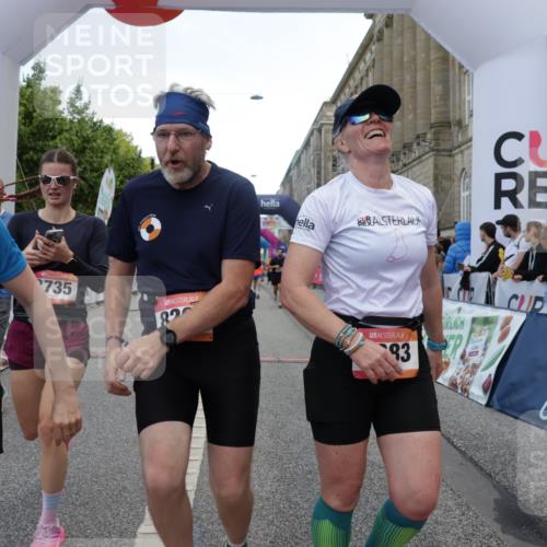 06.09.2026 - CURREX Alsterlauf Yannick Fuchs http://msf.ph/oto/10120348 06.09.2026 10:00:58 Ziel 2251, 2895, 3274, 3634, 3635, 3726, 3727, 3735, 4414, 4914, 5077, 5145, 5387, 5460, 6283, 6356, 8207 meine-sportfotos.de