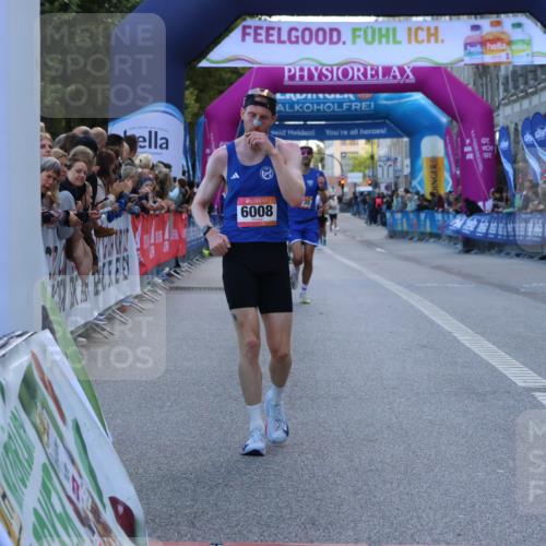 06.09.2026 - CURREX Alsterlauf Strokosch-Dieckow http://msf.ph/oto/10120419 06.09.2026 09:37:16 Ziel 2735, 6006, 6008 meine-sportfotos.de