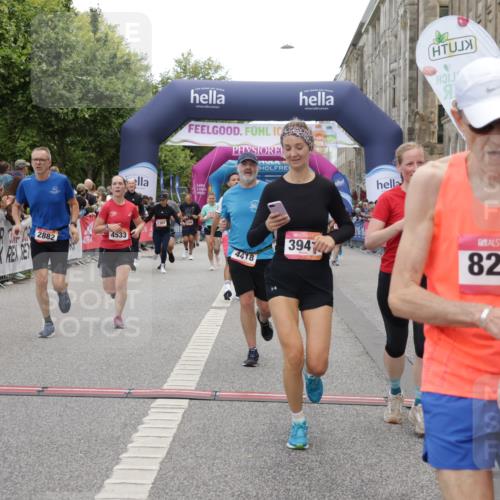 06.09.2026 - CURREX Alsterlauf Yannick Fuchs http://msf.ph/oto/10120575 06.09.2026 10:01:07 Ziel 2882, 3312, 3941, 4418, 4533, 4628, 4914, 5145, 5387, 6250, 6353, 6356, 8120, 8215 meine-sportfotos.de