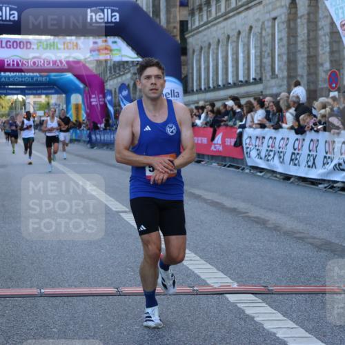 06.09.2026 - CURREX Alsterlauf Strokosch-Dieckow http://msf.ph/oto/10120653 06.09.2026 09:37:50 Ziel 2802, 5024, 5441, 5671, 6001 meine-sportfotos.de