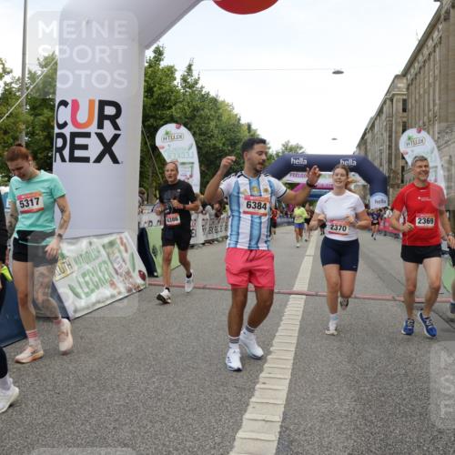 06.09.2026 - CURREX Alsterlauf Yannick Fuchs http://msf.ph/oto/10120819 06.09.2026 10:01:15 Ziel 2307, 2369, 2370, 2478, 2485, 2882, 3740, 4049, 4120, 4418, 4429, 4533, 4628, 4633, 4701, 5092, 5317, 5785, 6231, 6384, 6386, 8120 meine-sportfotos.de