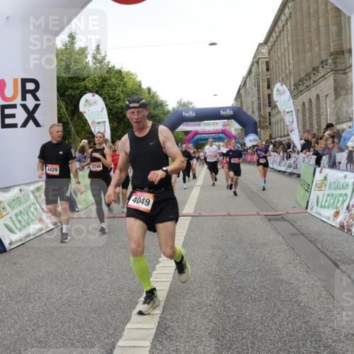 06.09.2026 - CURREX Alsterlauf Yannick Fuchs http://msf.ph/oto/10120969 06.09.2026 10:01:20 Ziel 2307, 2369, 2370, 2400, 2478, 2485, 3195, 3401, 3730, 3740, 4049, 4055, 4120, 4429, 4633, 4701, 5092, 5317, 5424, 5598, 5745, 5785, 6033, 6145, 6231, 6384, 6386, 6445 meine-sportfotos.de