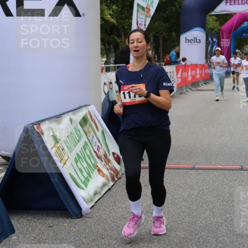 06.09.2026 - CURREX Alsterlauf Strokosch-Dieckow http://msf.ph/oto/10121282 06.09.2026 12:04:36 Ziel 1109, 1110, 1174, 1179 meine-sportfotos.de