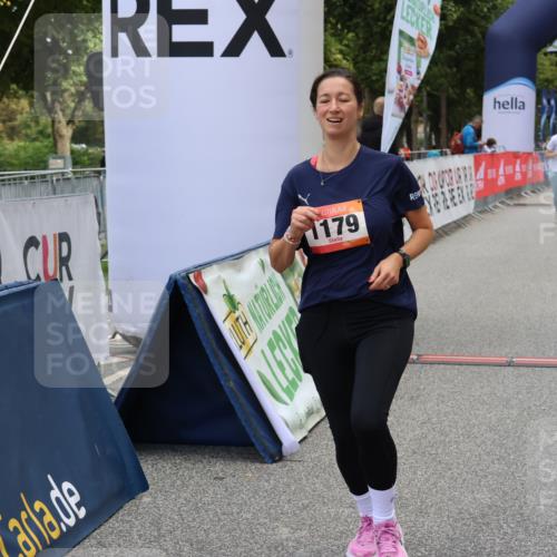 06.09.2026 - CURREX Alsterlauf Strokosch-Dieckow http://msf.ph/oto/10121305 06.09.2026 12:04:36 Ziel 1109, 1110, 1174, 1179 meine-sportfotos.de