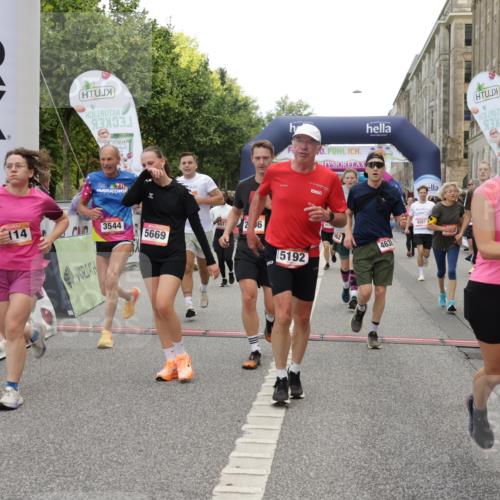 06.09.2026 - CURREX Alsterlauf Yannick Fuchs http://msf.ph/oto/10121435 06.09.2026 10:01:37 Ziel 2249, 2492, 2496, 2733, 3115, 3518, 3544, 4073, 4121, 4259, 4551, 4552, 4638, 4883, 4884, 4921, 5012, 5060, 5192, 5669, 5749, 5793, 5856, 5918, 5976, 6018, 6114, 8037, 8038, 8062 meine-sportfotos.de